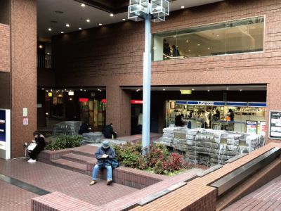 新宿センタービルB1とMB